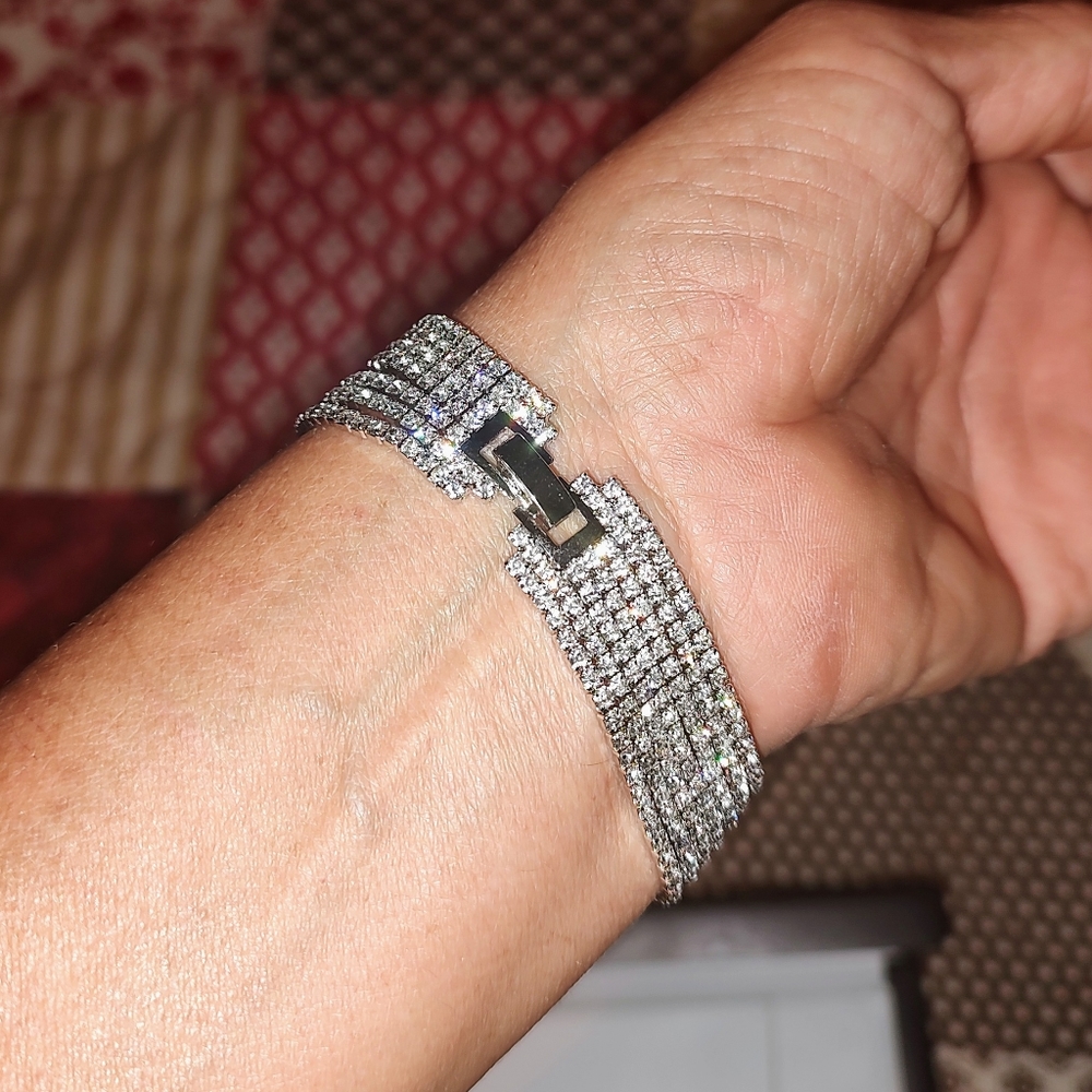 Daniel Steiger Austria crystal bracelet